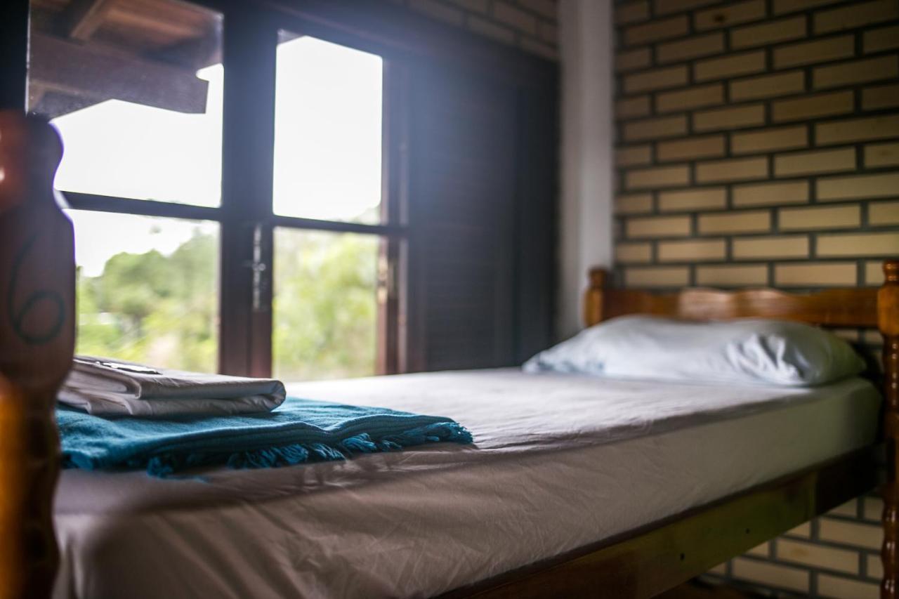 Paraiso Hostel Praia Do Rosa 旅馆
